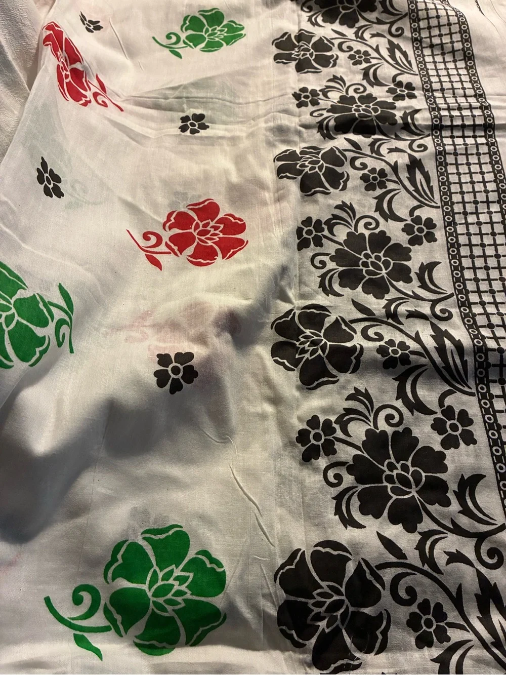N/A floral tablecloth